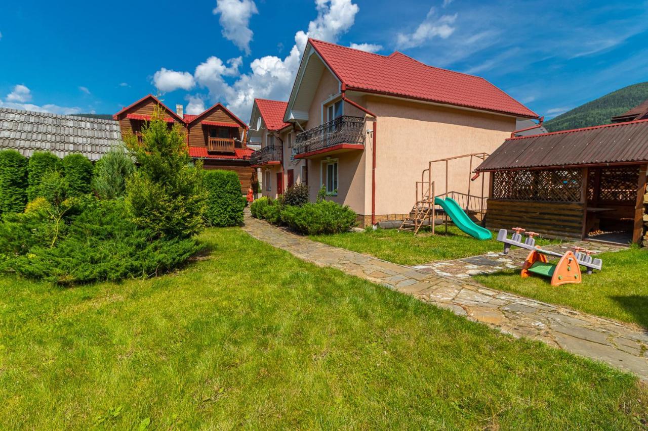 Zoriana Villa Tatariv Exterior photo