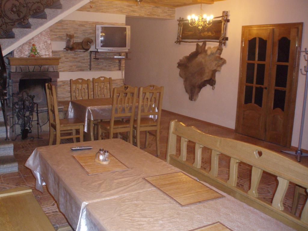 Zoriana Villa Tatariv Room photo