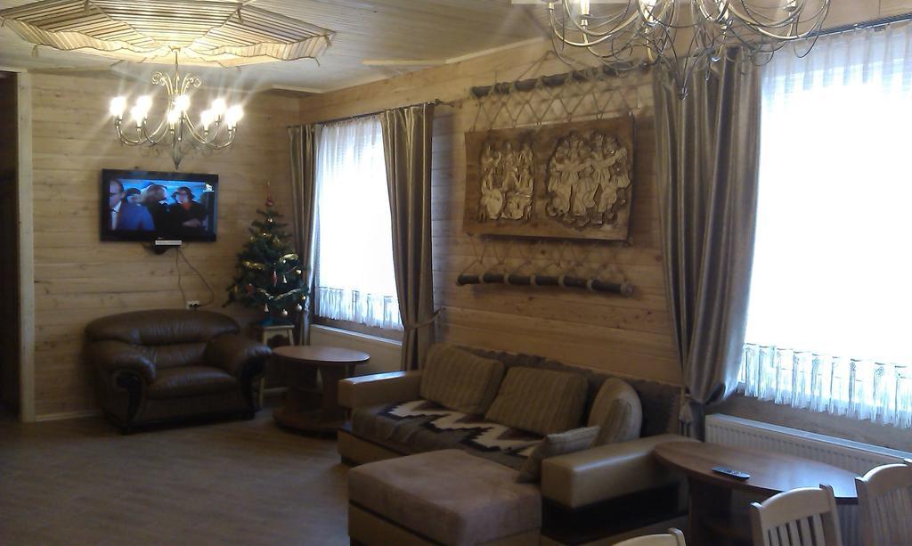 Zoriana Villa Tatariv Room photo