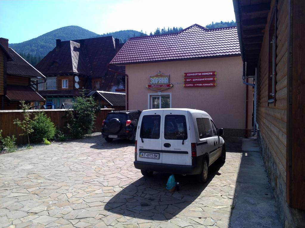 Zoriana Villa Tatariv Exterior photo