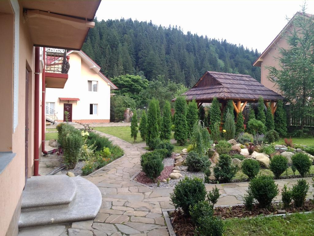 Zoriana Villa Tatariv Exterior photo
